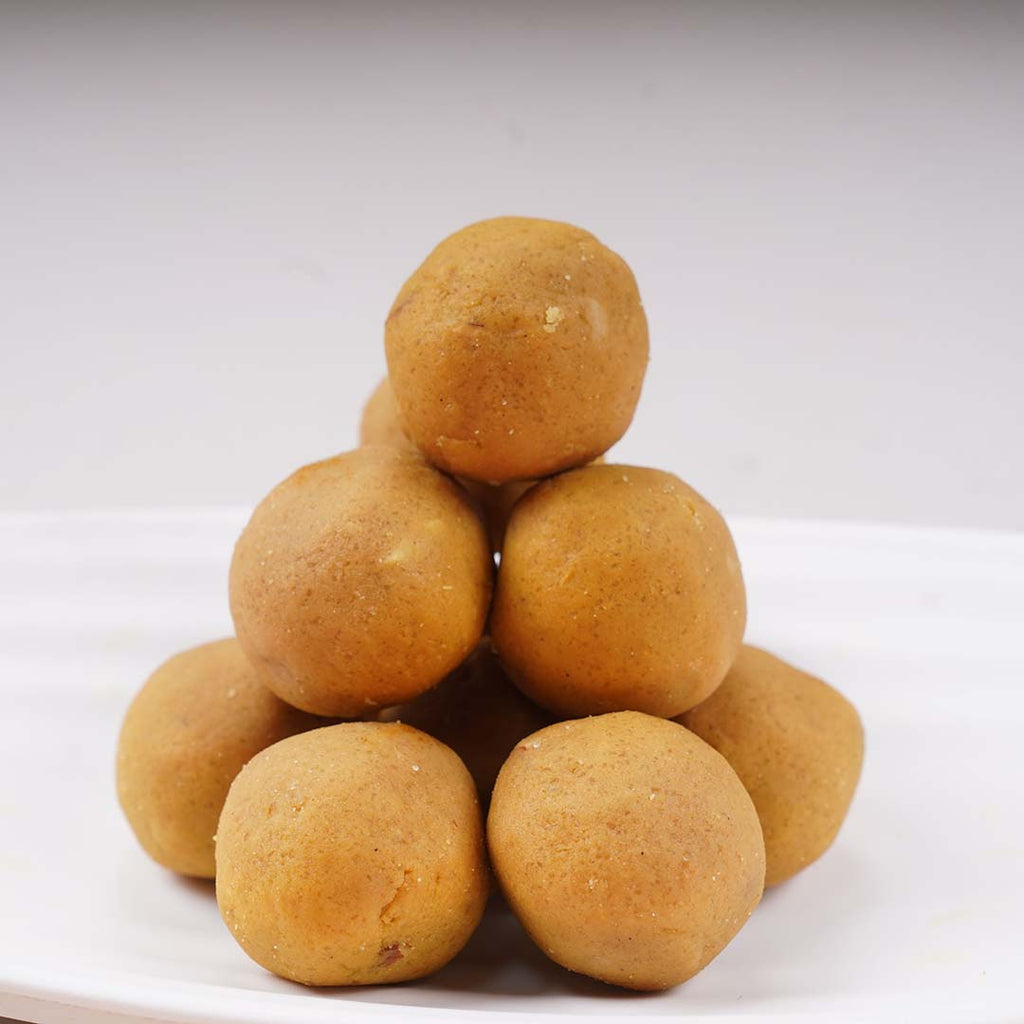 Besan laddu