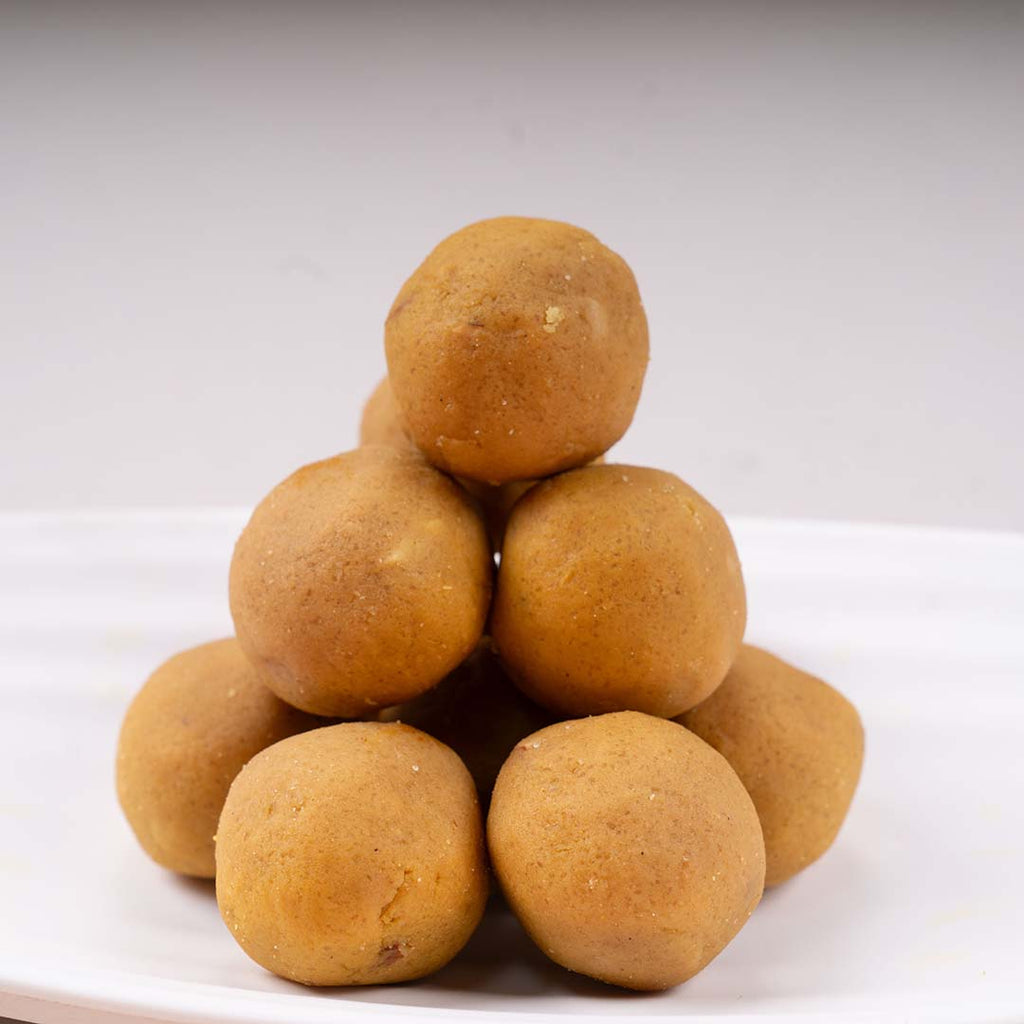 Besan laddu