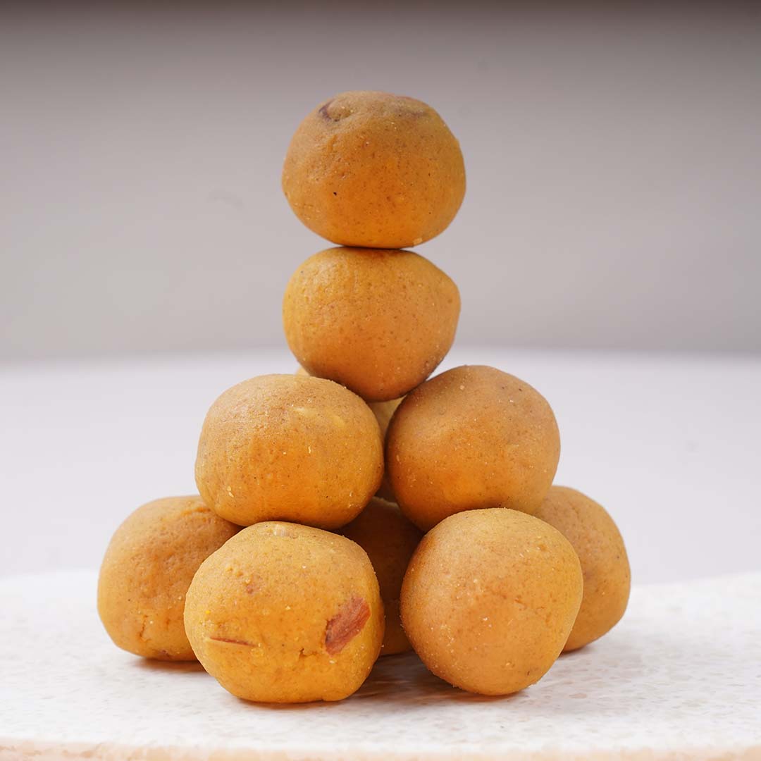 Besan laddu