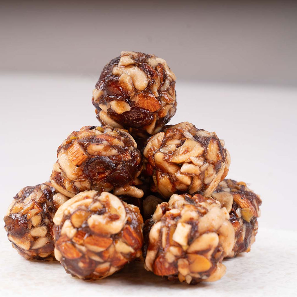 Kharjura Laddu